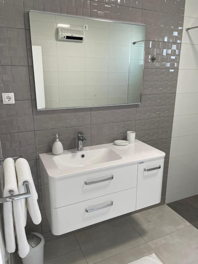 Villa Marena S Bazenom, Vodice Exteriör bild