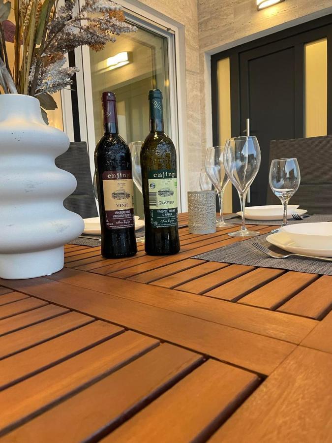 Villa Marena S Bazenom, Vodice Exteriör bild